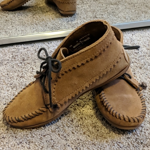 Minnetonka Lace Up Western Bootie - Picture 3 of 5